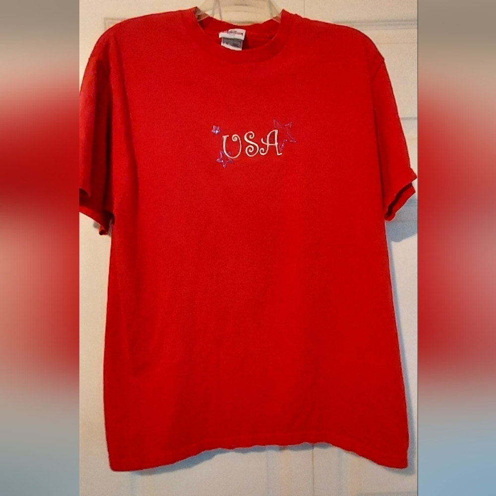 M&C Energy Womens T Shirt Size L Red Embroidered USA Stars Patriotic American